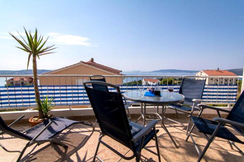 Apartments Jasna Trogir Eksteriør bilde