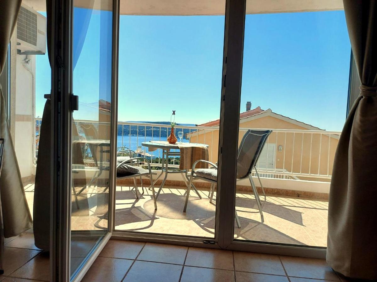 Apartments Jasna Trogir Eksteriør bilde