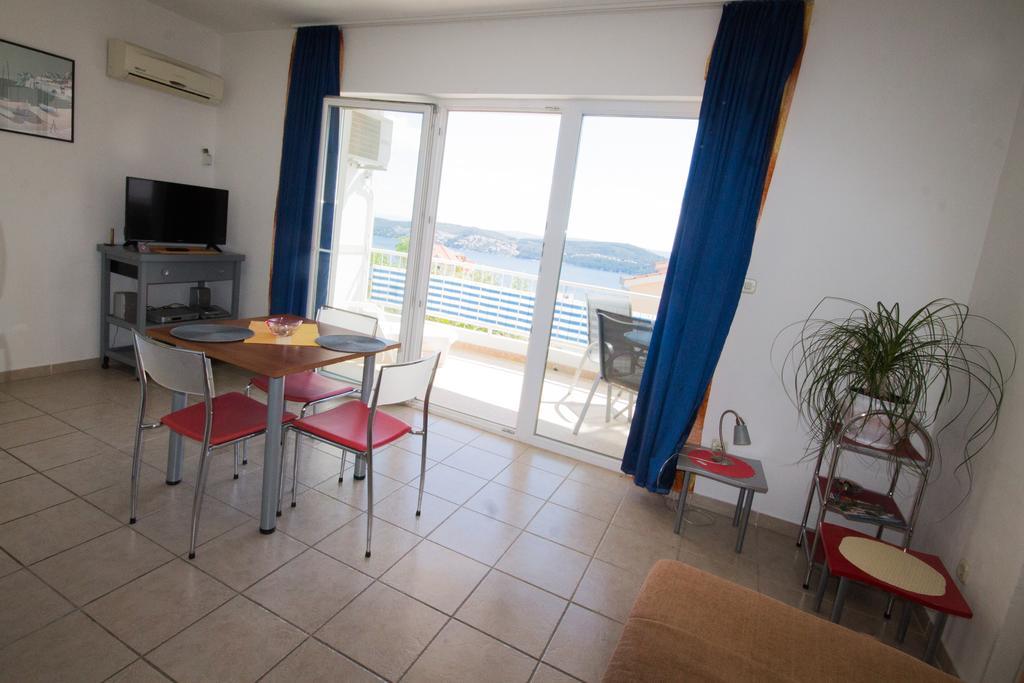 Apartments Jasna Trogir Eksteriør bilde